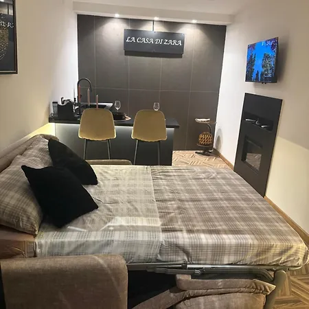 La Casa Di Zara Apartment Naples