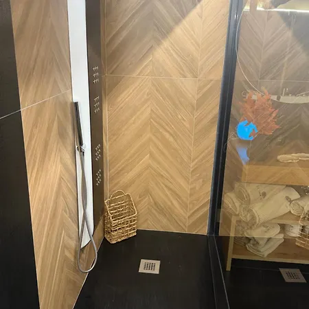 La Casa Di Zara * Nápoles